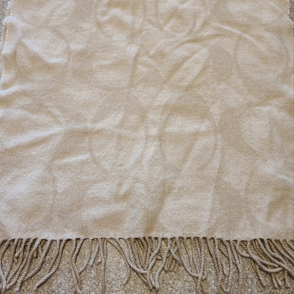 Womens coach winter scarf - Picture 3 of 3